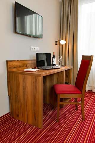 Отель Hotel Katowice Катовице Двухместный номер бизнес-класса с 1 кроватью или 2 отдельными кроватями-17